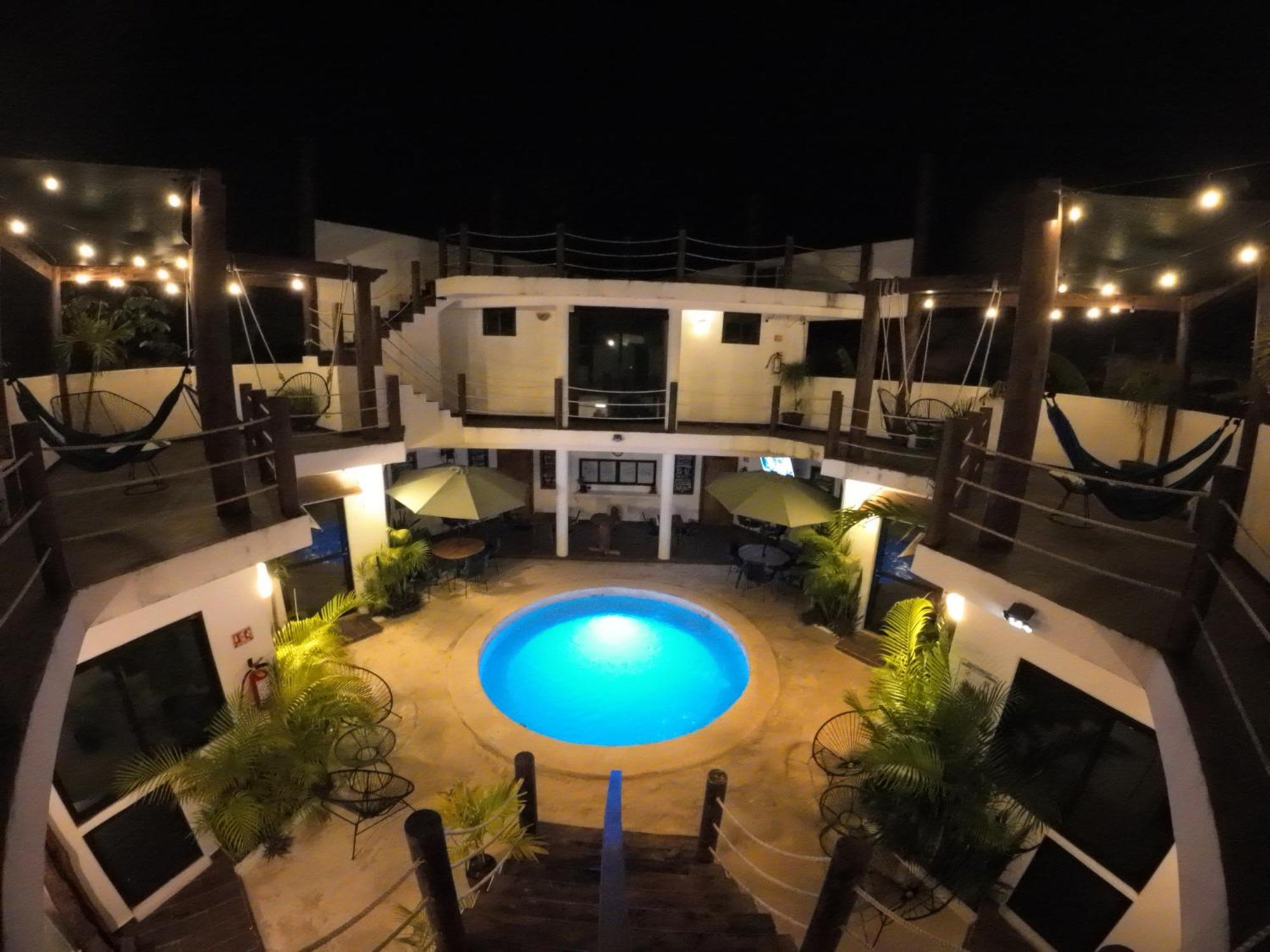 Ade Hotel Бакалар Экстерьер фото