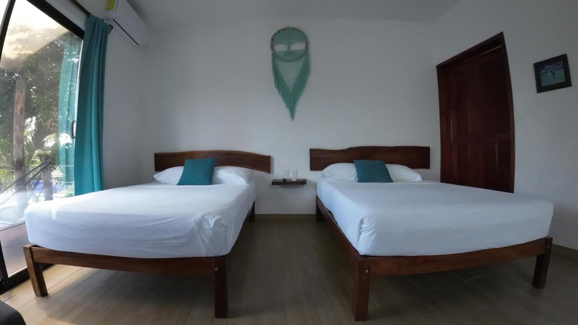 Ade Hotel Бакалар Экстерьер фото