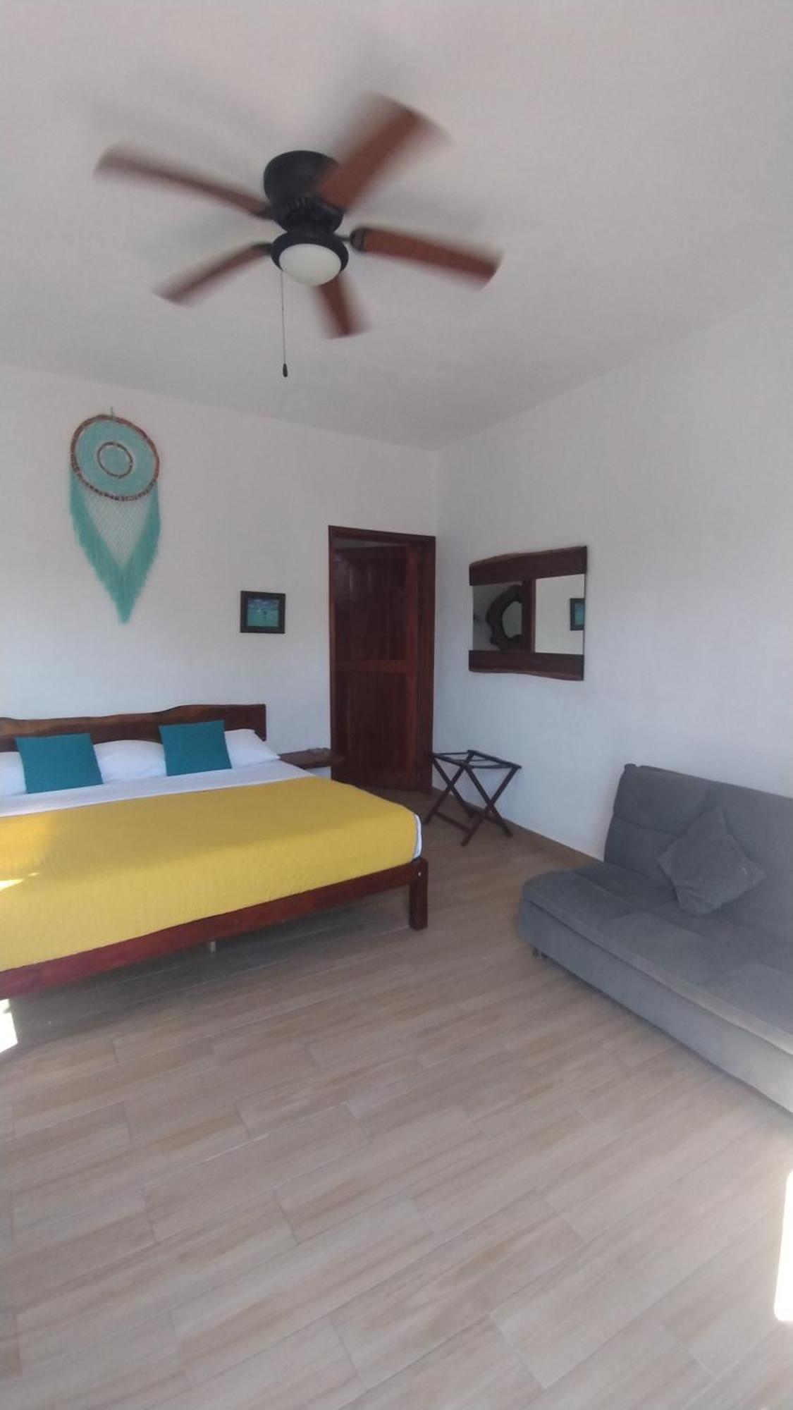 Ade Hotel Бакалар Экстерьер фото